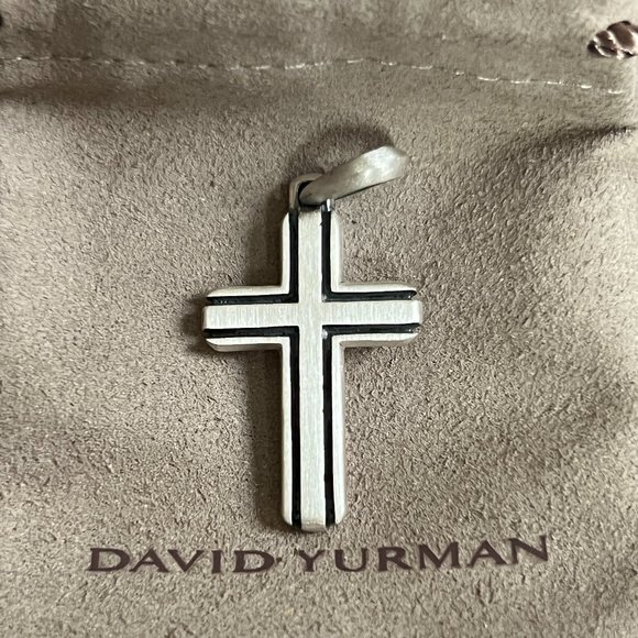 David Yurman Sterling Silver Men's Large Deco Cross Pendant - Picture 1 of 3